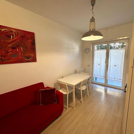 Residence Biancoverde 罗韦雷托 外观 照片